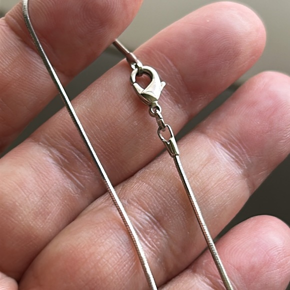 🖤Hawaii Sunrise Shell handcrafted necklace - Picture 5 of 11